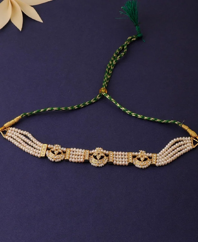 Traditional Pearl Choker Necklace