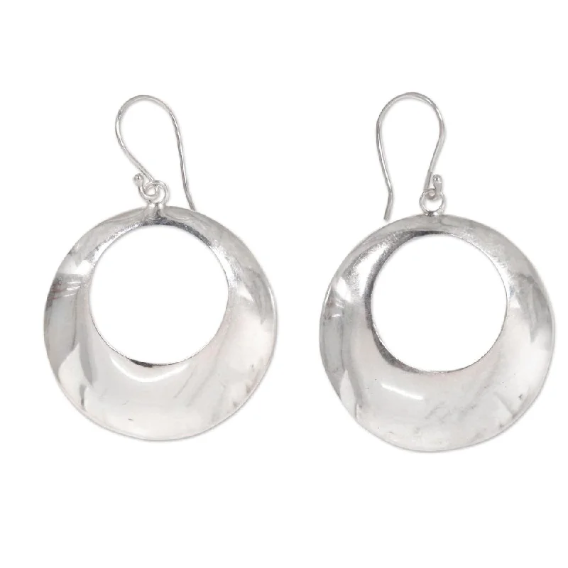 Handmade Sterling Silver 'Minimalist Moon' Earrings (Indonesia) - White - 2L*1.3W