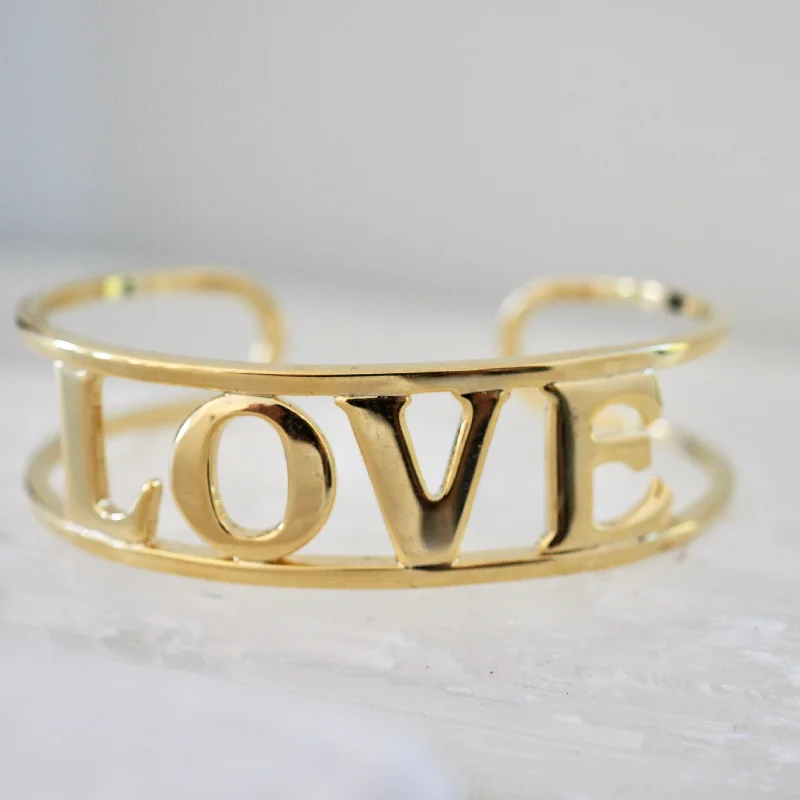 LOVE CUFF