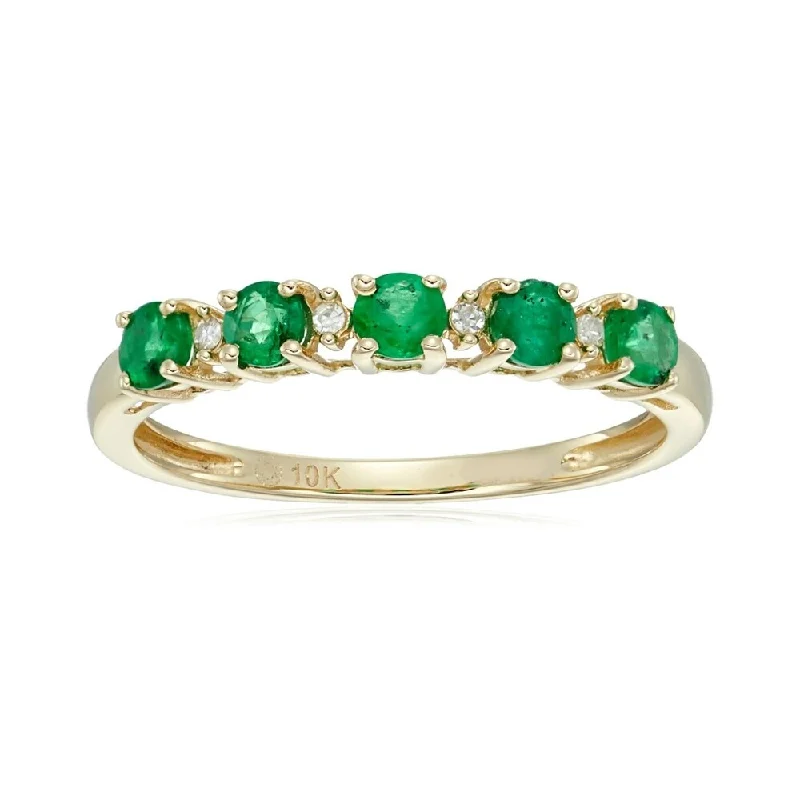 10k Yellow Gold Emerald & Diamond Ring