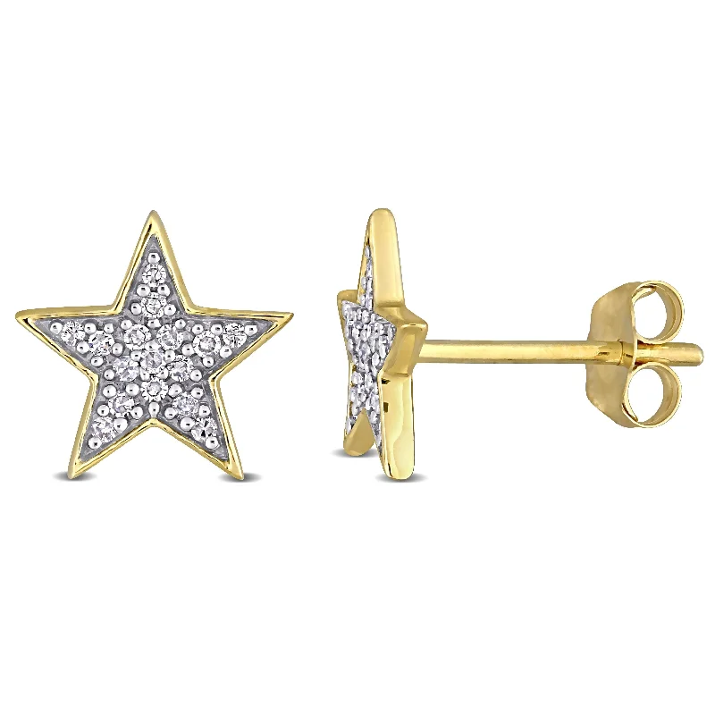 Miadora 10k Yellow Gold 1/10ct TDW Diamond Clustered Star Stud Earrings