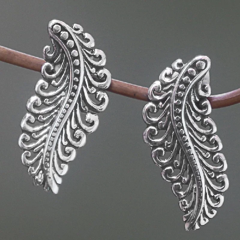 Handcrafted Sterling Silver 'Shining Frond' Earrings (Indonesia) - 0.9L*0.4W