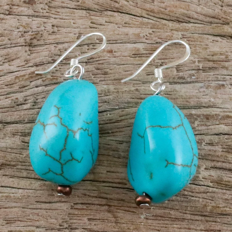 Handmade Magnesite 'Song of the Sky' Dangle Earrings (Thailand)